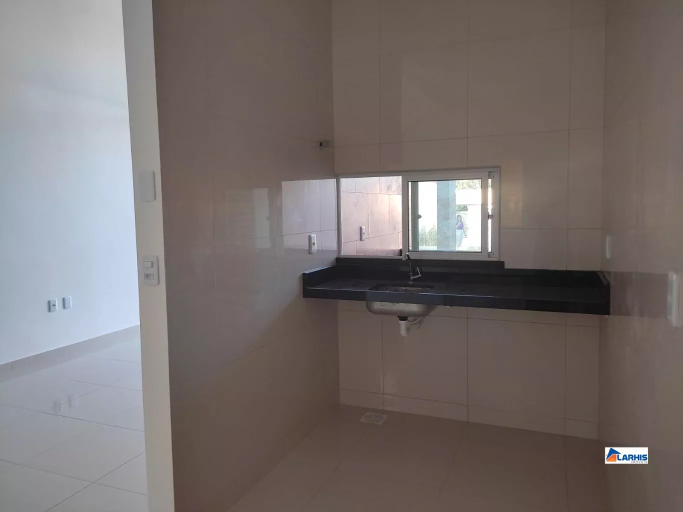 Casa à venda com 3 quartos, 107m² - Foto 4