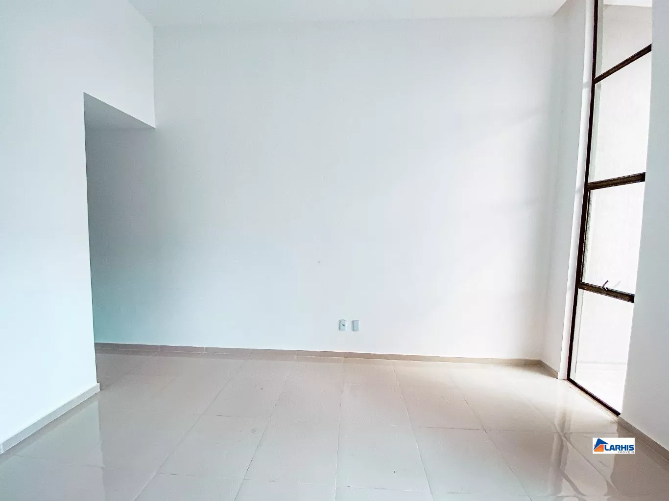 Casa à venda com 3 quartos, 192m² - Foto 4