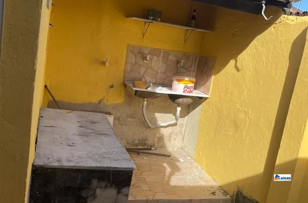 CASA PLANA , 2 QUARTOS , MESSEJANA , FORTALEZA