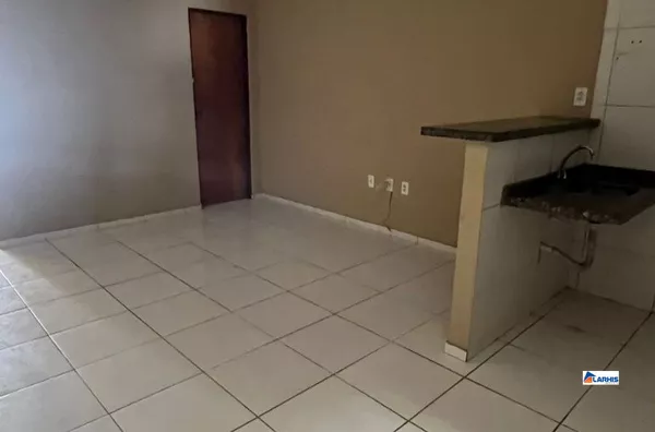 Casa para venda em ótima localização, atrás do CETEM. Com 2 quarto(s), Churrasqueira, Garagem para 3 carros no Barrocão-Itaitinga.