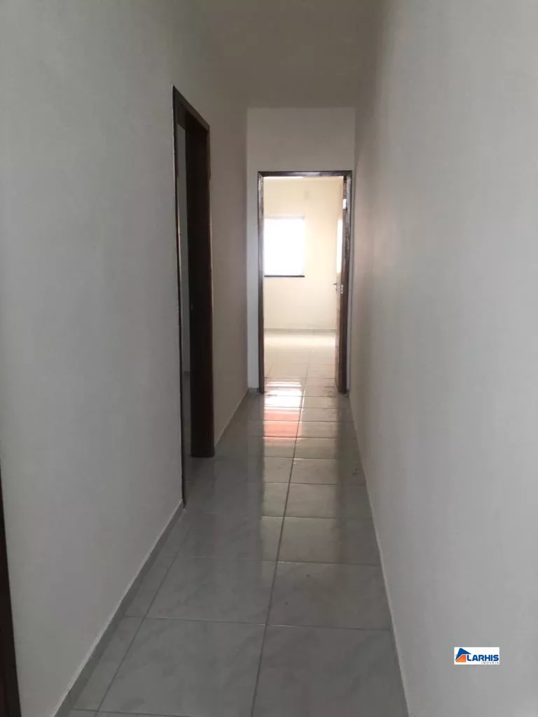 Casa à venda com 2 quartos, 90m² - Foto 6