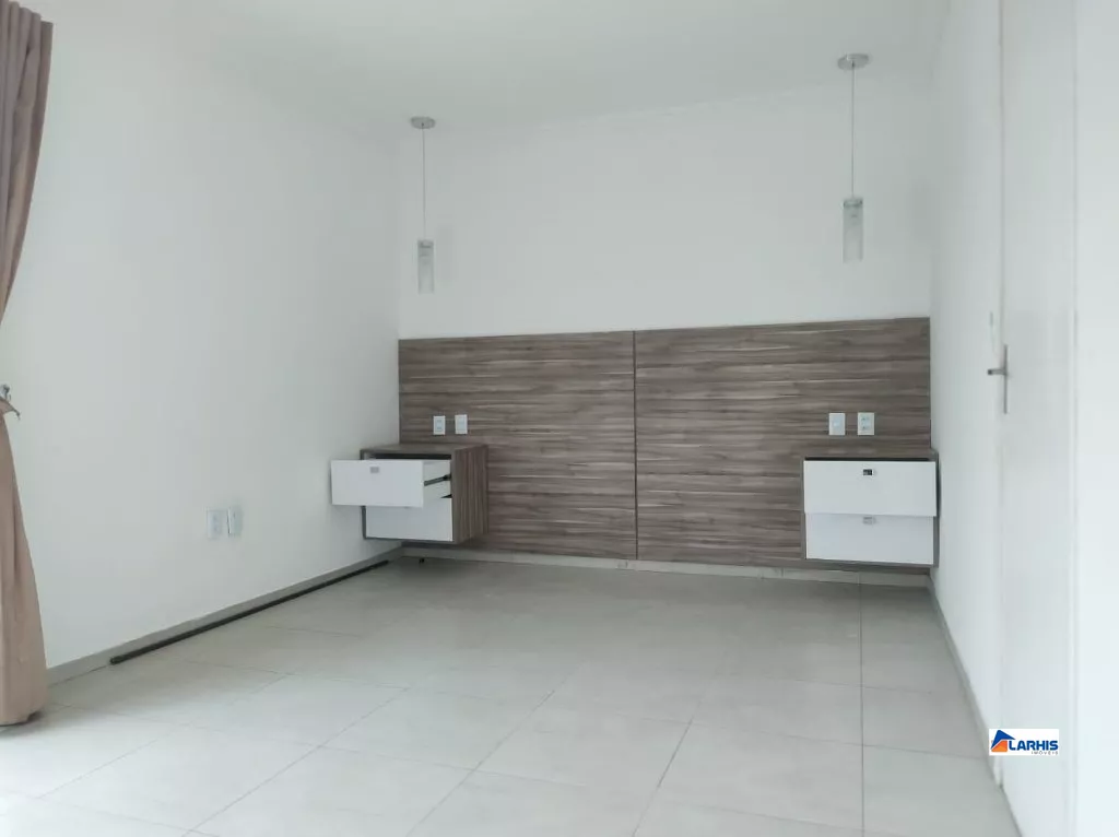 Apartamento à venda com 3 quartos, 136m² - Foto 7