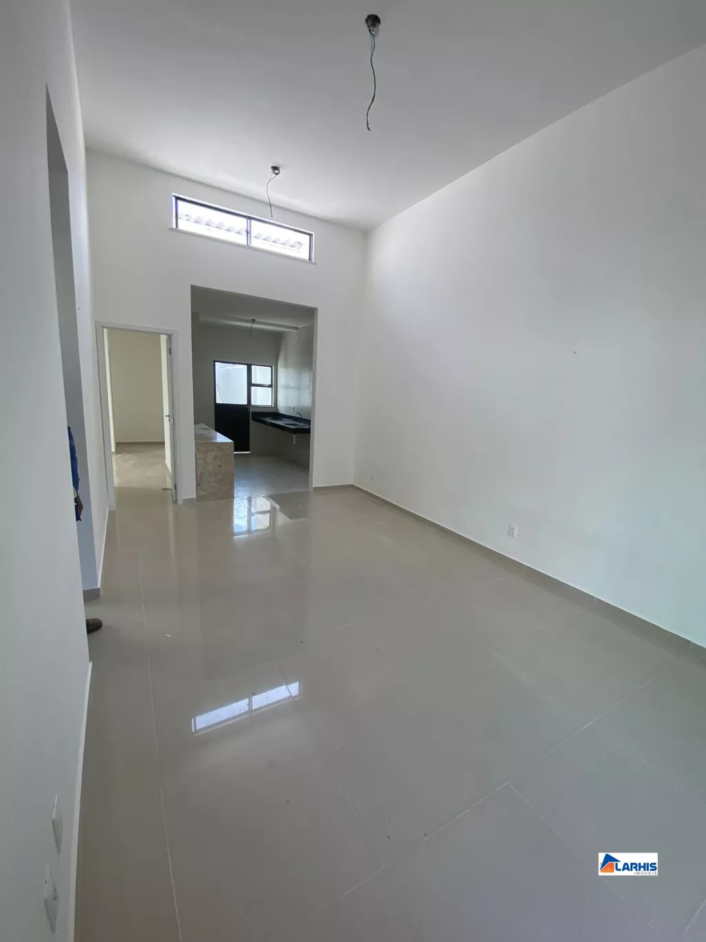 Casa à venda com 3 quartos, 228m² - Foto 5