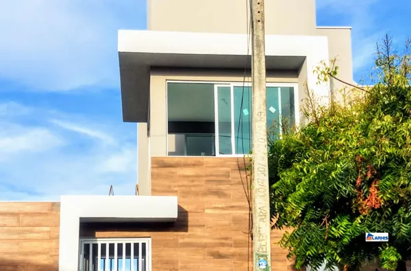 CASA PLANA , 3 QUARTOS , CENTRO , EUSÉBIO 