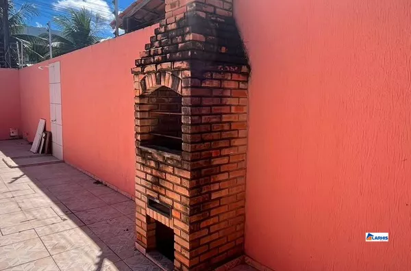 CASA A VENDA NO BARROCÃO