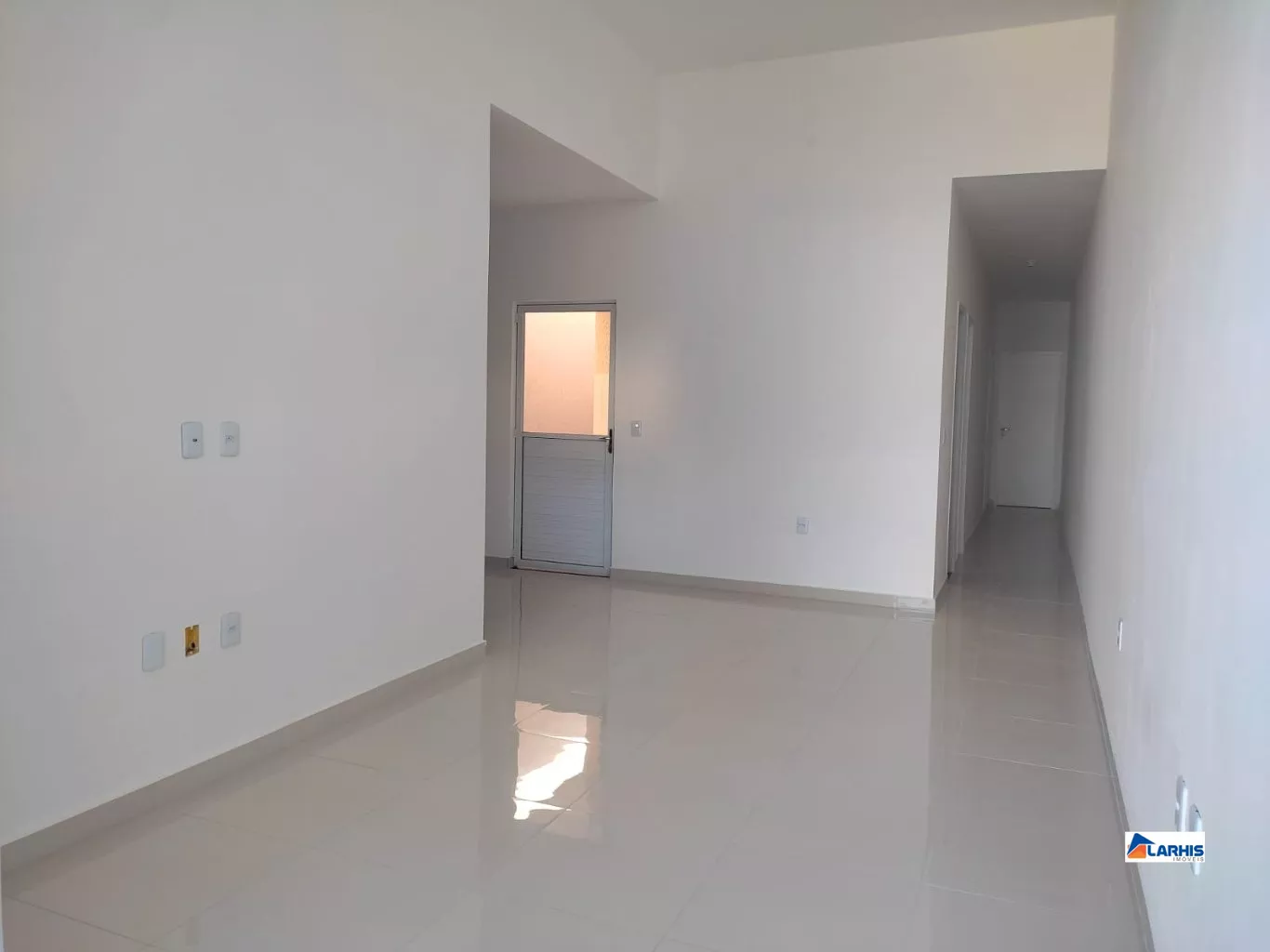 Casa à venda com 3 quartos, 107m² - Foto 5