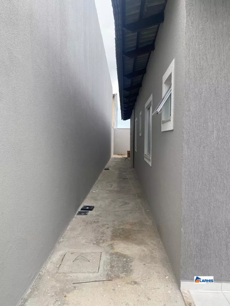 Casa à venda com 3 quartos, 105m² - Foto 13