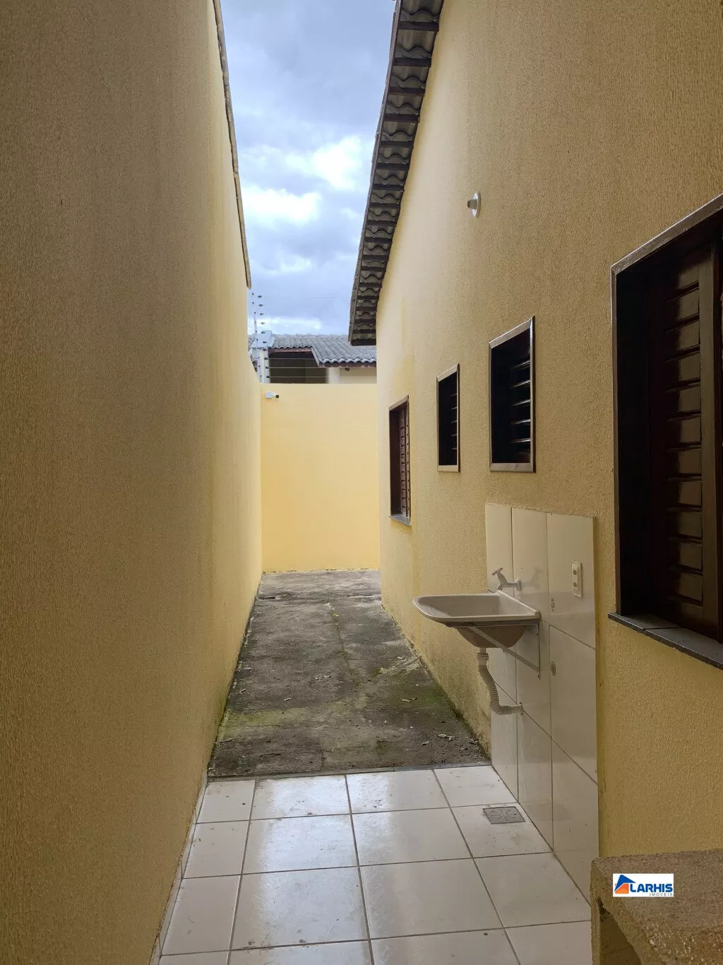 Casa à venda com 2 quartos, 140m² - Foto 10