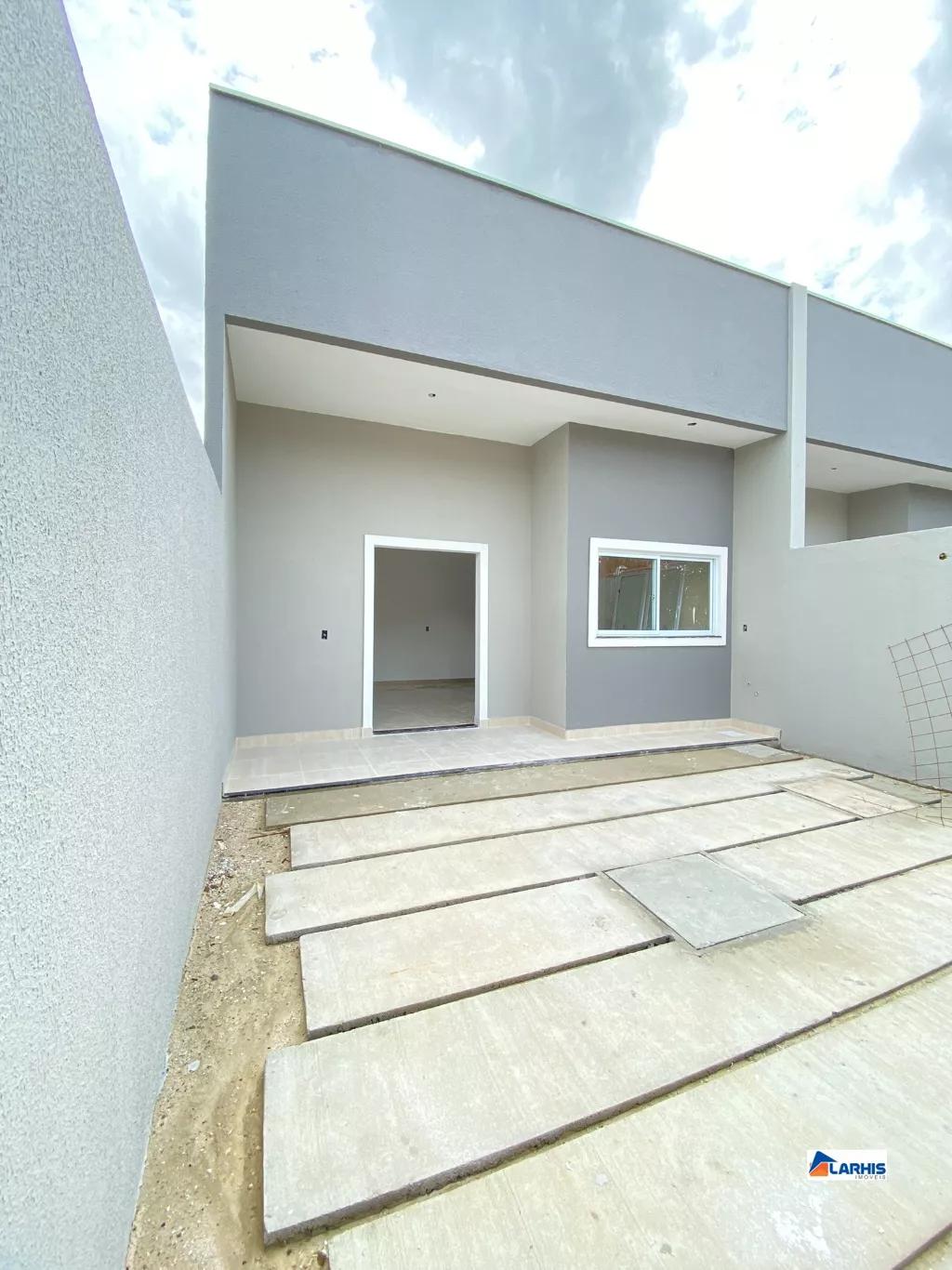 Casa à venda com 3 quartos, 150m² - Foto 2