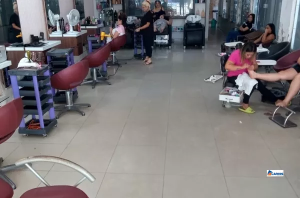 Sala comercial com localizaçao privilegiada, Messejana, Fortaleza