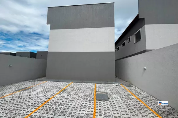 Casa para venda, 2 quarto(s), Caracanga, Itaitinga