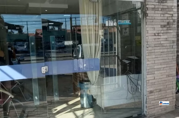 Sala comercial com localizaçao privilegiada, Messejana, Fortaleza