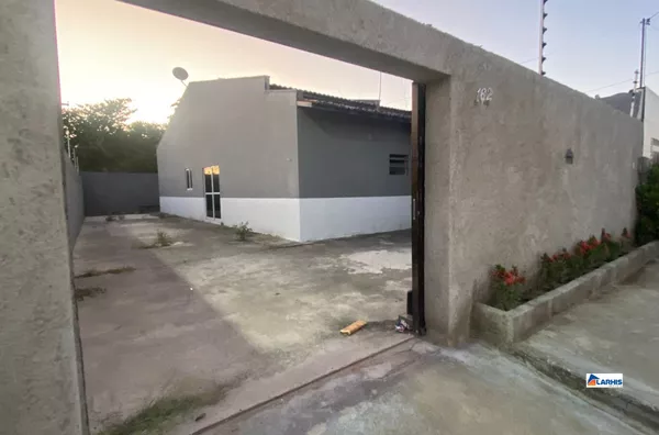 Casa para venda, 2 Quartos, Barrocão, Itaitinga