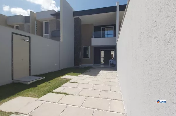 Duplex para venda com 3 Quartos,  Centro, Eusébio