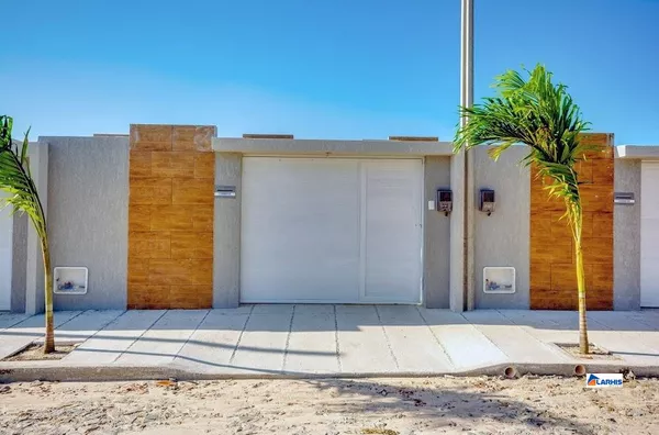 CASA PLANA , 3 QUARTOS , PRECABURA, EUSÉBIO