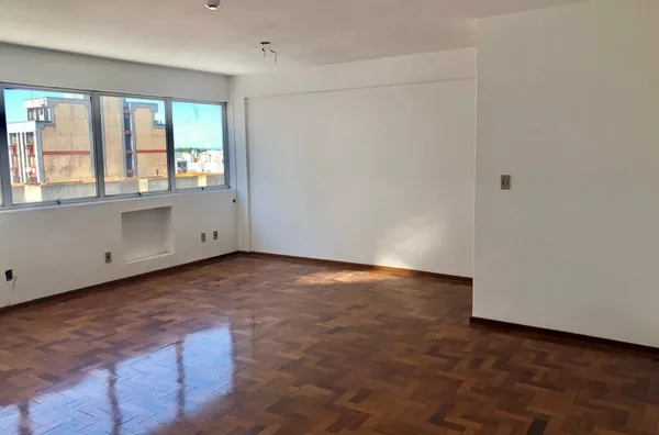 Sala Comercial Galeria Malcon