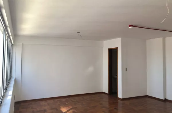 Sala Comercial Galeria Malcon