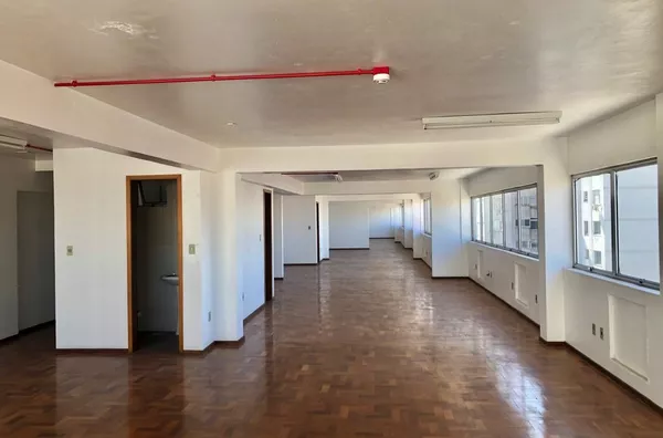Conjunto Comercial Galeria Malcon