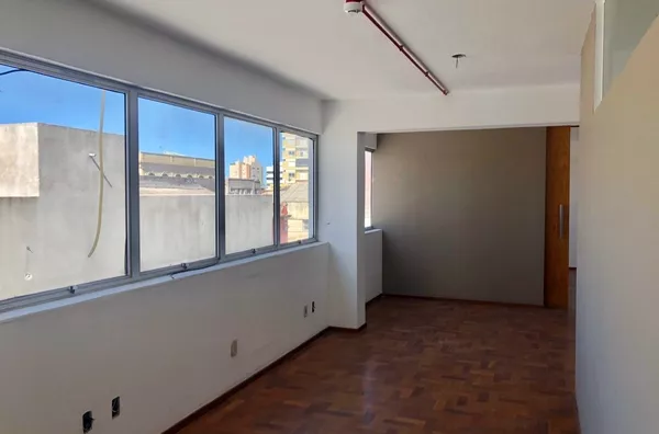 Sala Comercial Galeria Malcon