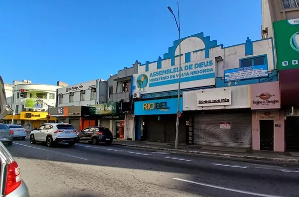 Loja comercial para locação na Avenida Amaral Peixoto, Volta Redonda