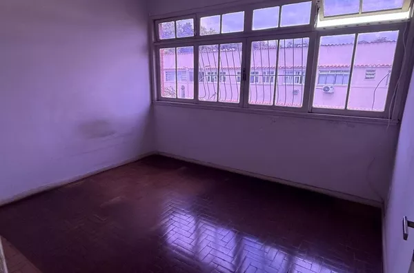 APARTAMENTO DE 3 QUARTOS A VENDA NO BAIRRO LARANJA - VOLTA REDONDA 