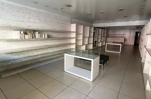 Loja comercial para locação na Avenida Amaral Peixoto, Volta Redonda