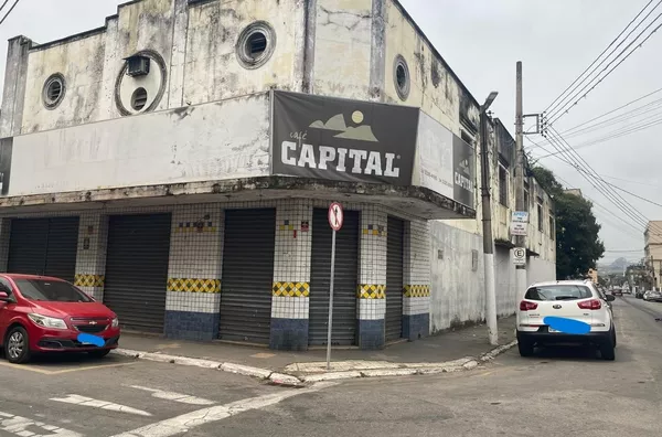 ALUGA-SE LOJA COM 520M², NO BAIRRO SAUDADE- BARRA MANSA - Foto 1