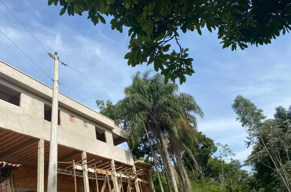 Casa inacabada a venda em condomínio fechado em Amparo - Foto 4