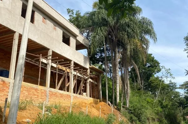 Casa inacabada a venda em condomínio fechado em Amparo - Foto 5