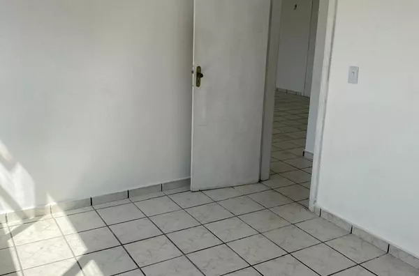 ALUGA-SE APARTAMENTO DE 3 QUARTOS NO ATERRADO, VOLTA REDONDA - Foto 12