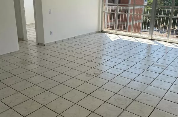 ALUGA-SE APARTAMENTO DE 3 QUARTOS NO ATERRADO, VOLTA REDONDA - Foto 3
