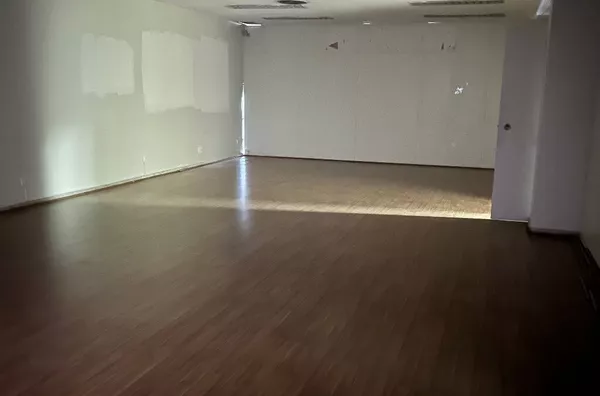 Loja para aluguel com 800m2 na Amaral Peixoto, Volta Redonda - Foto 4