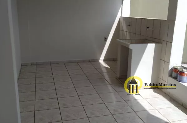 Casa Meio terreno para aluguel Santa Rosa Nova Odessa