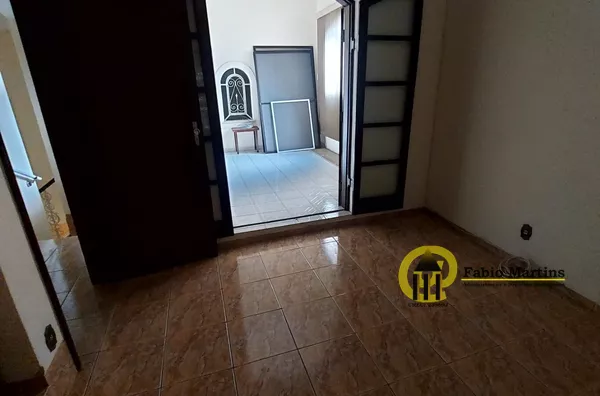 Sobrado para venda, 3 quarto(s),  Centro, Nova Odessa