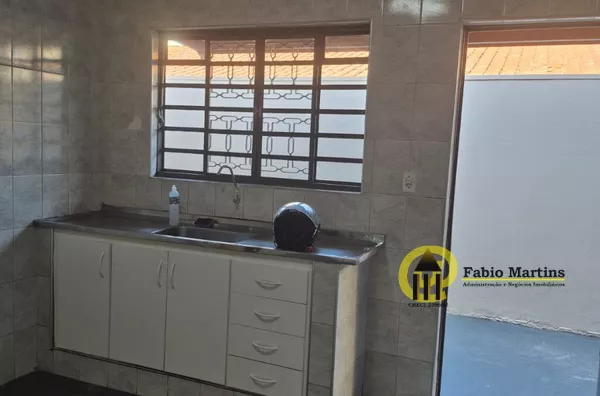 Casa para venda, 2 quarto(s),  Vila Letonia, Nova Odessa