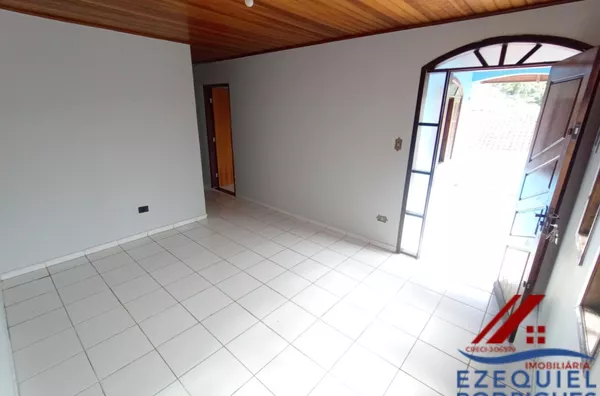 Casa para Venda com 3 quartos, Moradias Rio Alegre, Telêmaco Borba.