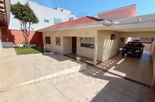 Casa para venda, 3 quarto(s),  Centro, Telêmaco Borba