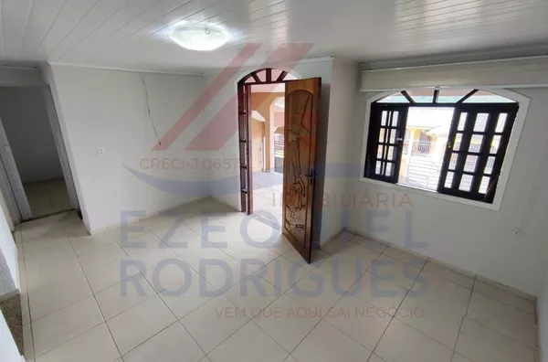 Casa para venda com 2 quartos, Vila São Francisco de Assis, Telêmaco Borba
