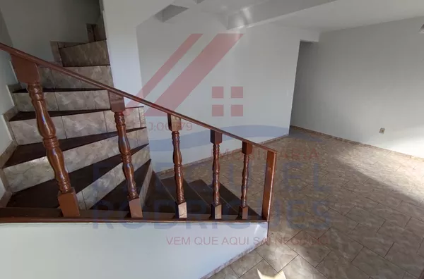 Sobrado para aluguel, 3 quarto(s),  Jardim Florestal, Telêmaco Borba