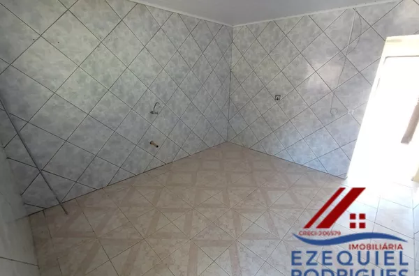 Casa para aluguel com 2 quartos, bairro Ana Mary, Telêmaco Borba