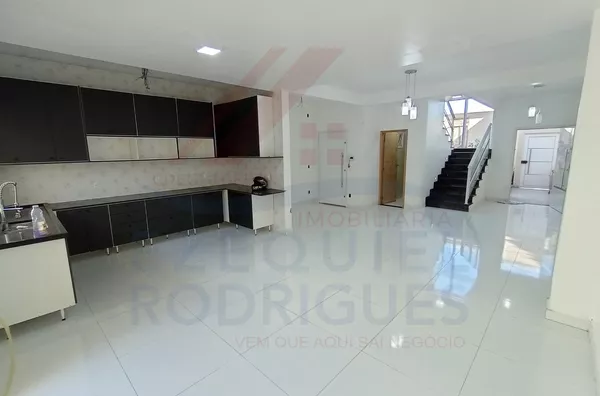 Sobrado para venda, 3 quarto(s),  Jardim Alegre, Telêmaco Borba