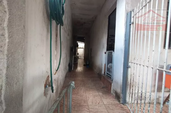 SOBRADO  A VENDA. GRANDE  OPORTUNIDADE  