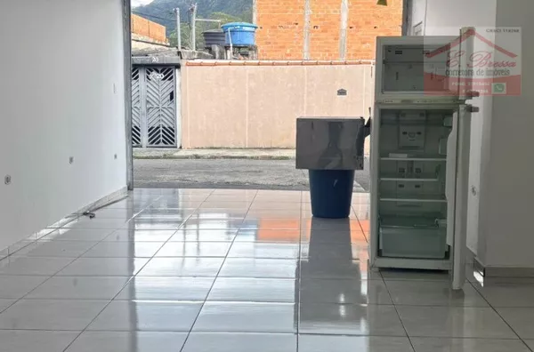 Salão Comercial 45m² com Porta Automática | Ideal para E-commerce e Confecção