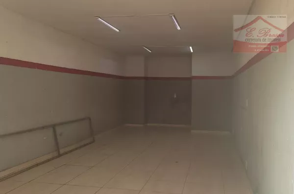 Anúncio Profissional – Salão Comercial 30m² na Rua Galvão Bueno Trigueirinho