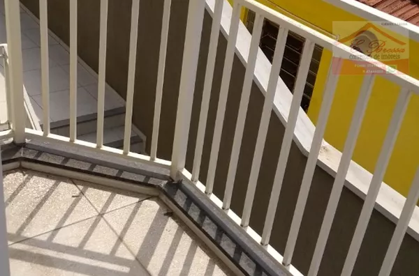 SOBRADO EM CONDOMINIO FECHADO