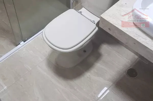 Casa com 2 suítes, 1 sala, 1 cozinha, 2 banheiros, 1 lavabo, 1 sótão, 1 área de serviço e 2 vagas de garagem - Foto 8