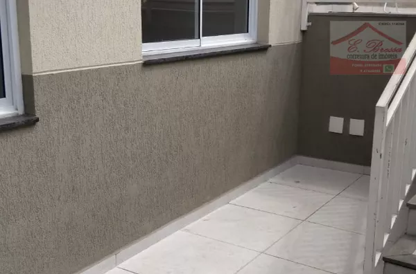 SOBRADO EM CONDOMINIO FECHADO