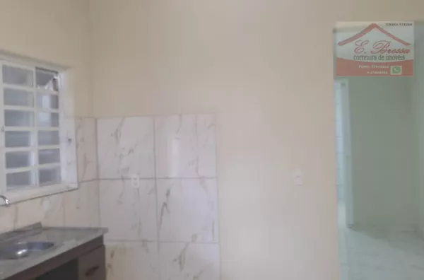 Imóvel com 3 Cômodos no Jaraguá Jd Santa Lucrecia