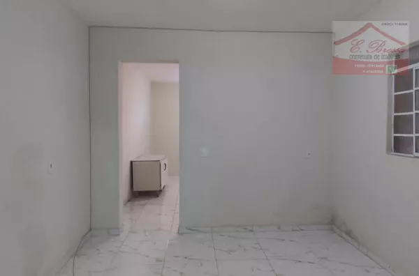 Imóvel com 3 Cômodos no Jaraguá Jd Santa Lucrecia