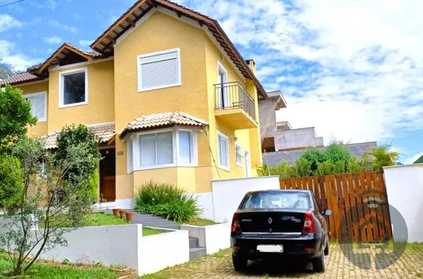 A casa ideal para quem valoriza qualidade de vida: Condomínio com clube, lago e infraestrutura completa